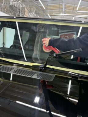 メルセデスベンツ ゲレンデ/Gクラス フロントガラス撥水&ビビリ音加工