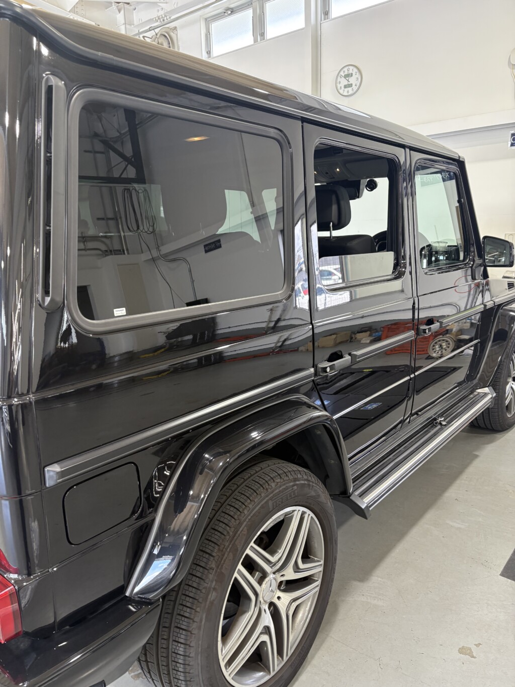W463　Gクラス　窓落ち　ﾚｷﾞｭﾚｰﾀ　即日修理　G350d　ﾊﾟﾜｰｳｲﾝﾄﾞ故障　窓締まらない　緊急対応